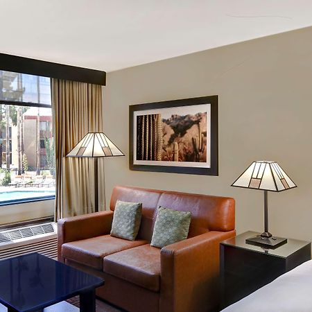 Doubletree By Hilton Phoenix- Темпе Экстерьер фото