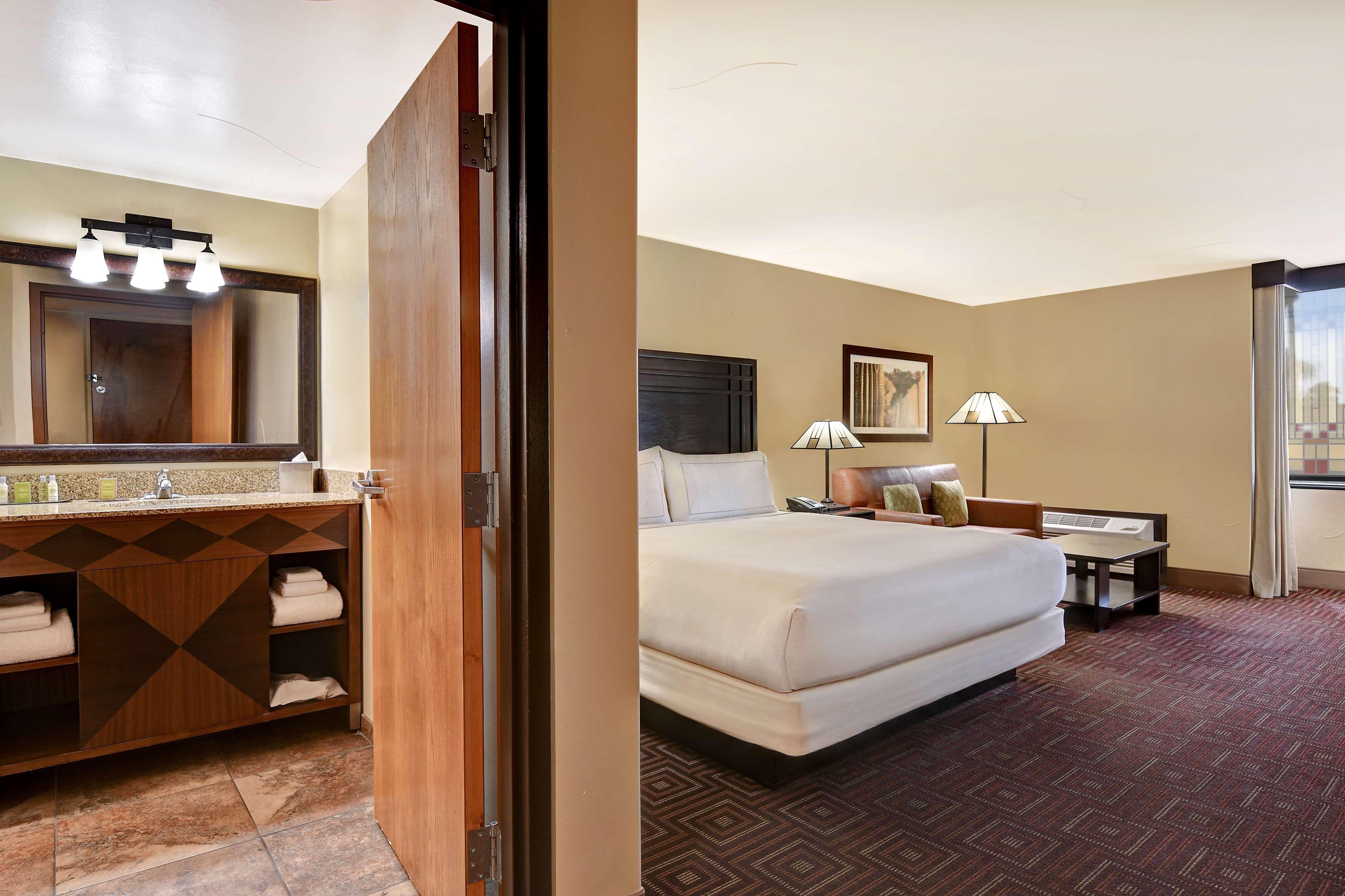 Doubletree By Hilton Phoenix- Темпе Экстерьер фото