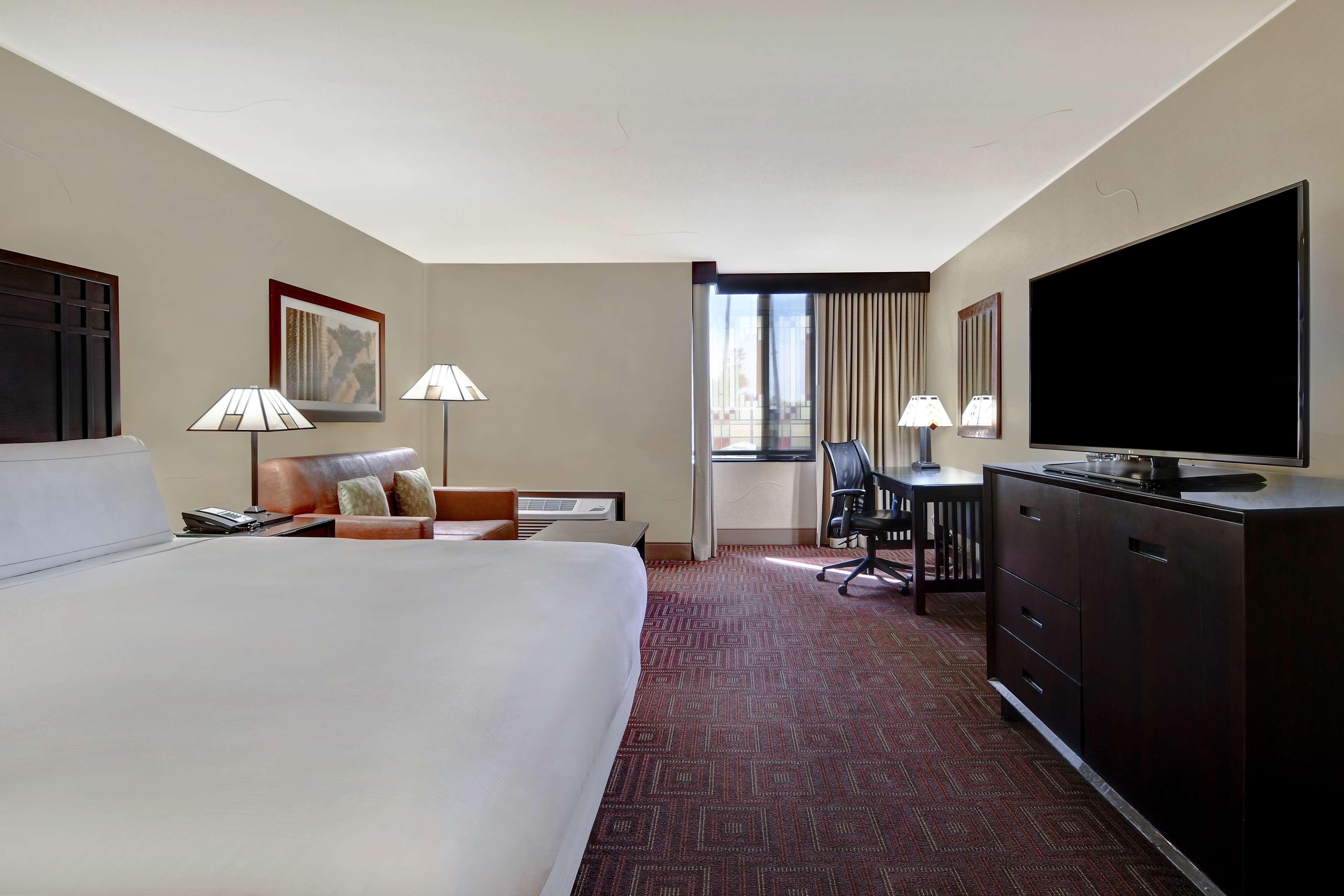 Doubletree By Hilton Phoenix- Темпе Экстерьер фото